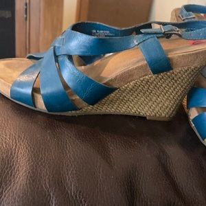 Genuine leather platform